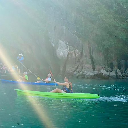 Dragon Crown Legend Cruise Hotel Ha Long Exterior foto