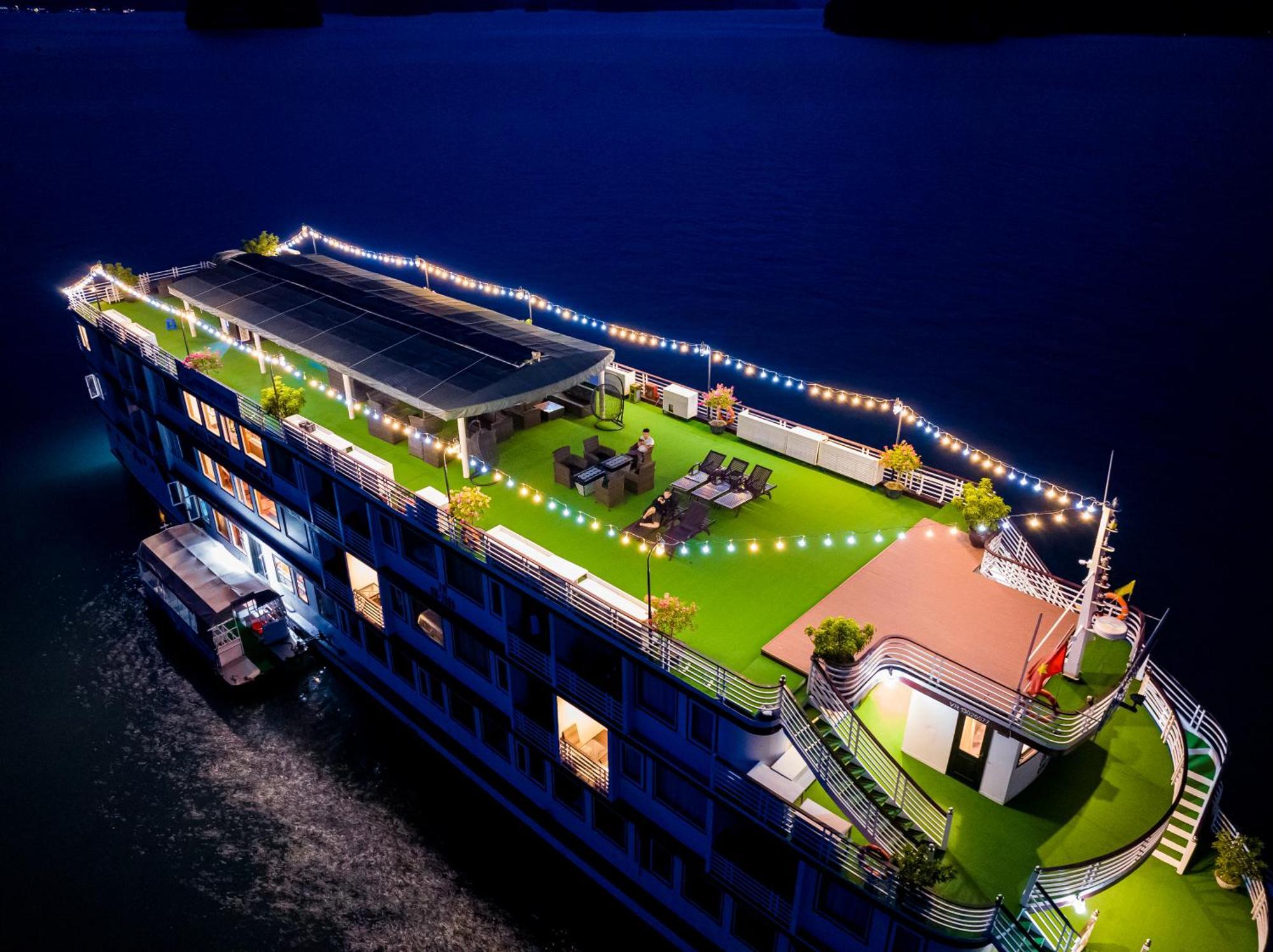 Dragon Crown Legend Cruise Hotel Ha Long Exterior foto